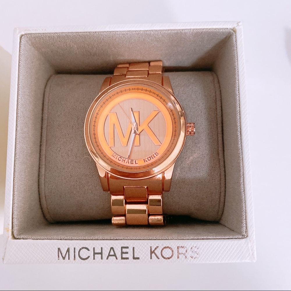 NWT MICHAEL KORS ROSE GOLD OVERSIZED WATCH